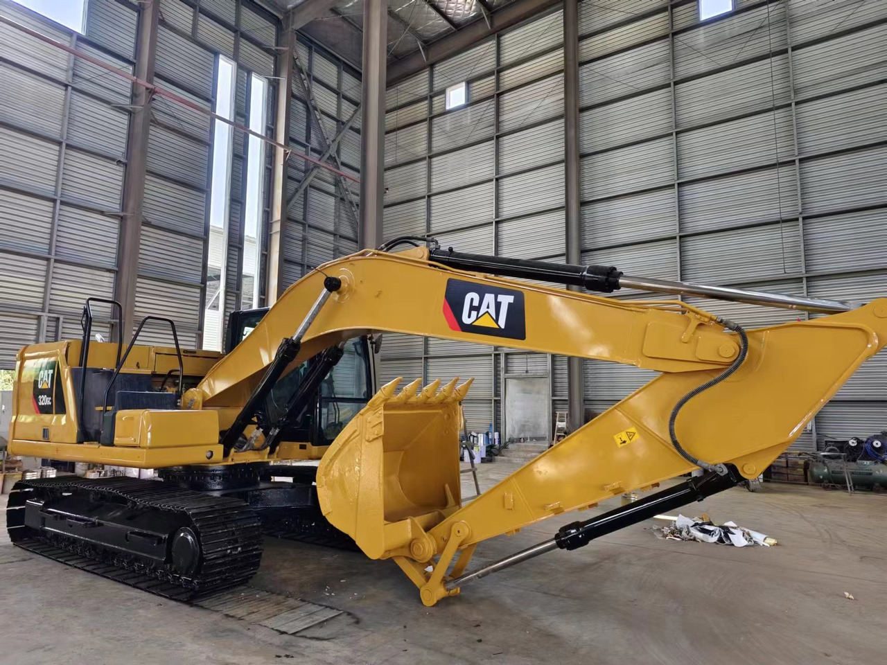 履带式挖掘机 CAT 320GC：图8