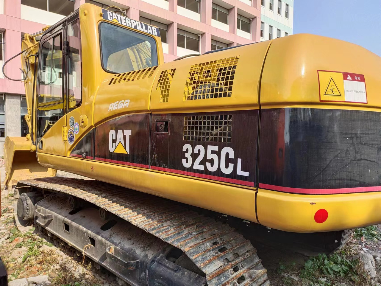 CAT 325CL - 履带式挖掘机:图2 CAT 325CL - 履带式挖掘机:图2