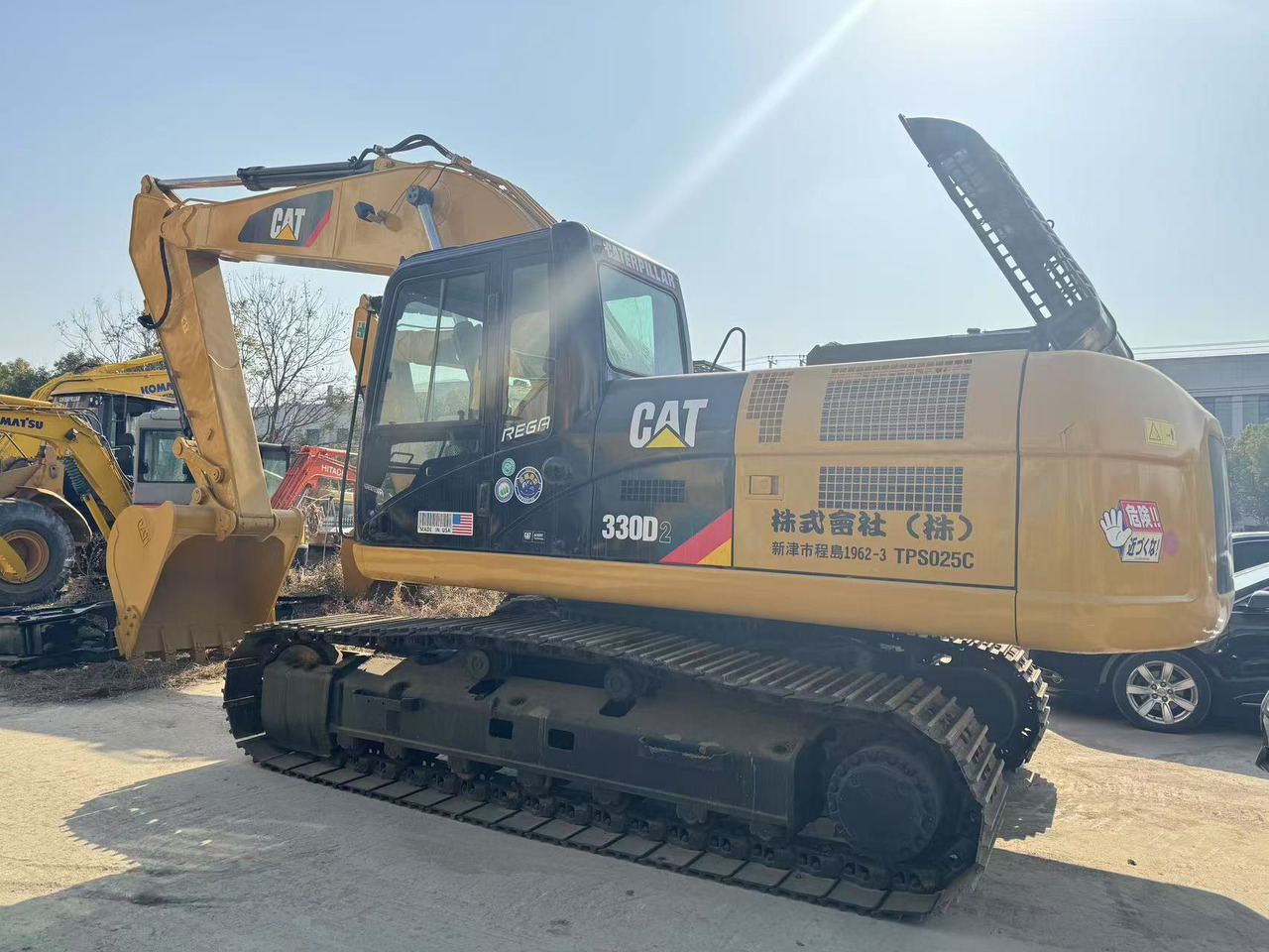 CAT 330D - 履带式挖掘机:图1 CAT 330D - 履带式挖掘机:图1