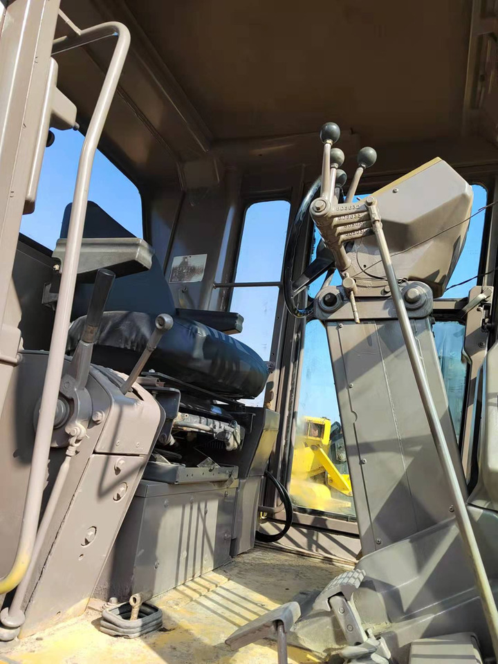 CATERPILLAR 140H - 平路机:图5 CATERPILLAR 140H - 平路机:图5