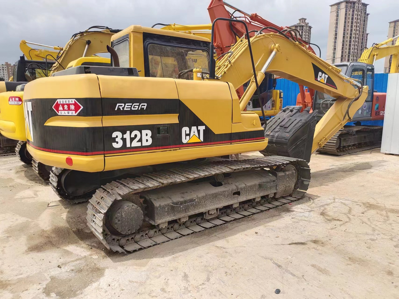 CATERPILLAR 312B - 履带式挖掘机:图1 CATERPILLAR 312B - 履带式挖掘机:图1