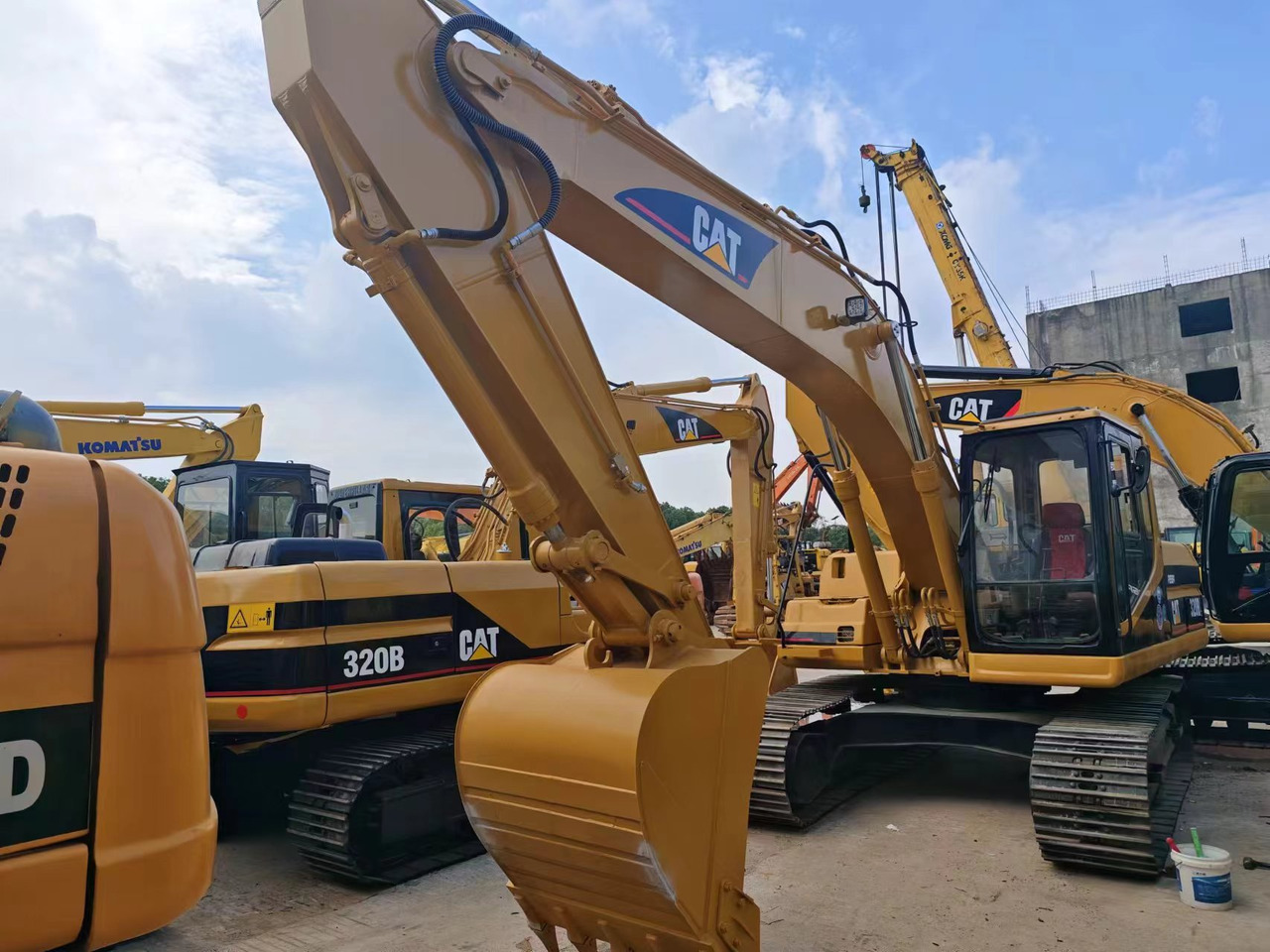 CATERPILLAR 320BL - 履带式挖掘机:图5 CATERPILLAR 320BL - 履带式挖掘机:图5