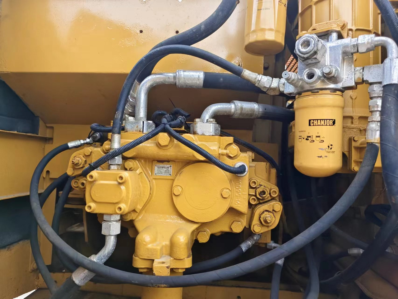 CATERPILLAR 320C - 履带式挖掘机:图3 CATERPILLAR 320C - 履带式挖掘机:图3