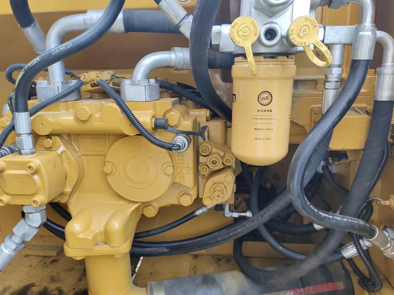 CATERPILLAR 320D2L CAT 320D - 履带式挖掘机:图4 CATERPILLAR 320D2L CAT 320D - 履带式挖掘机:图4