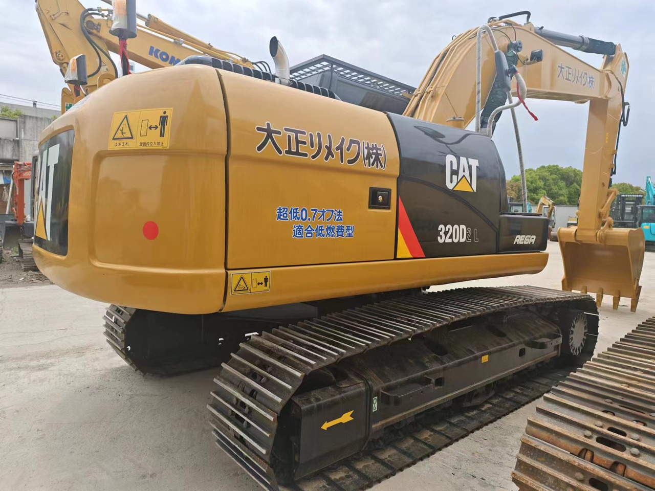 CATERPILLAR 320DL - 履带式挖掘机:图1 CATERPILLAR 320DL - 履带式挖掘机:图1