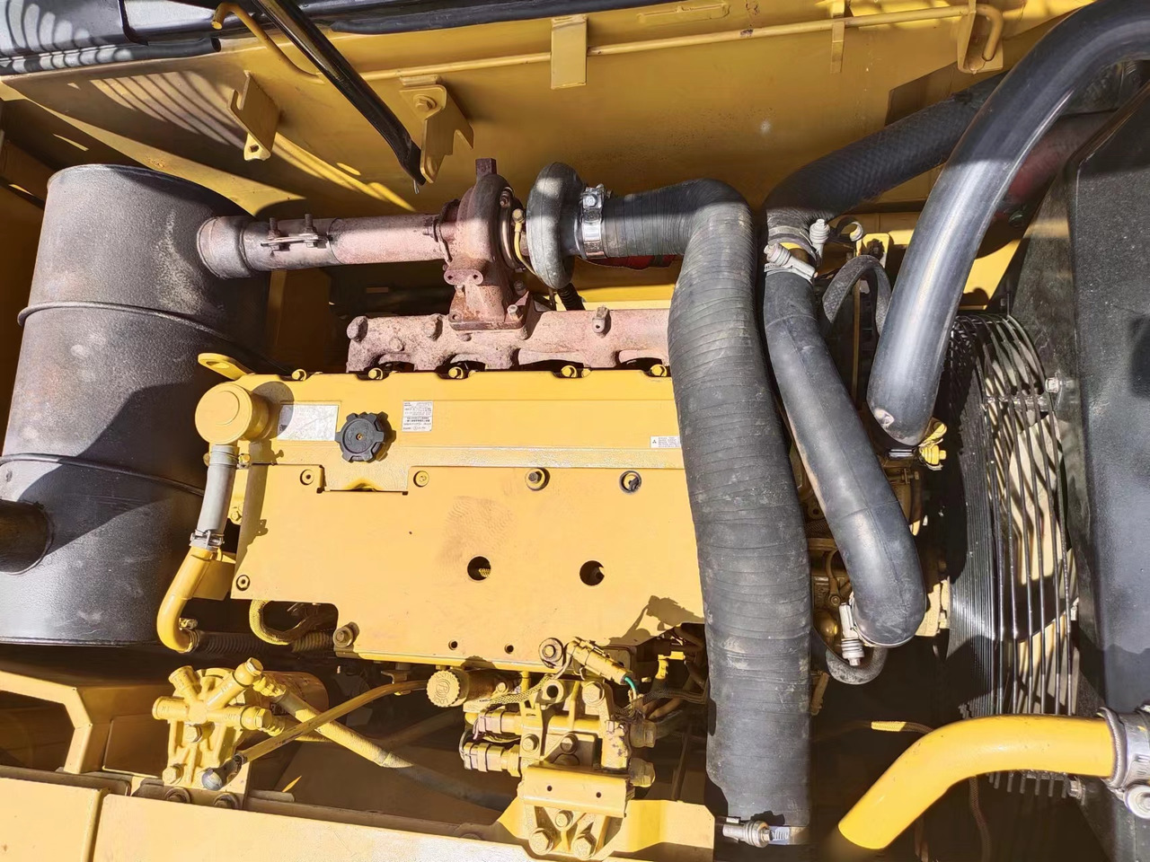 CATERPILLAR 320D - 履带式挖掘机:图4 CATERPILLAR 320D - 履带式挖掘机:图4
