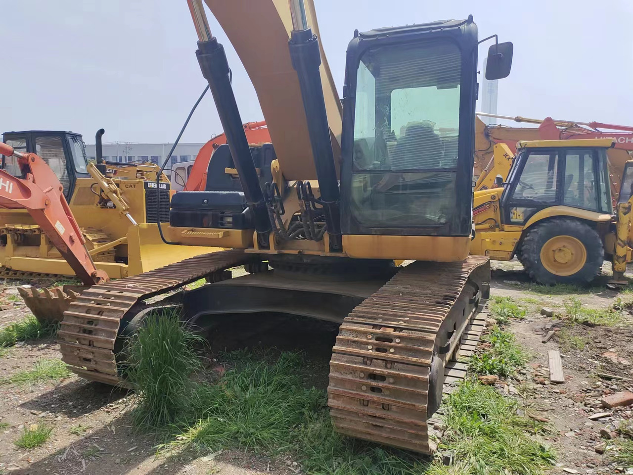 CATERPILLAR 325C - 履带式挖掘机:图5 CATERPILLAR 325C - 履带式挖掘机:图5