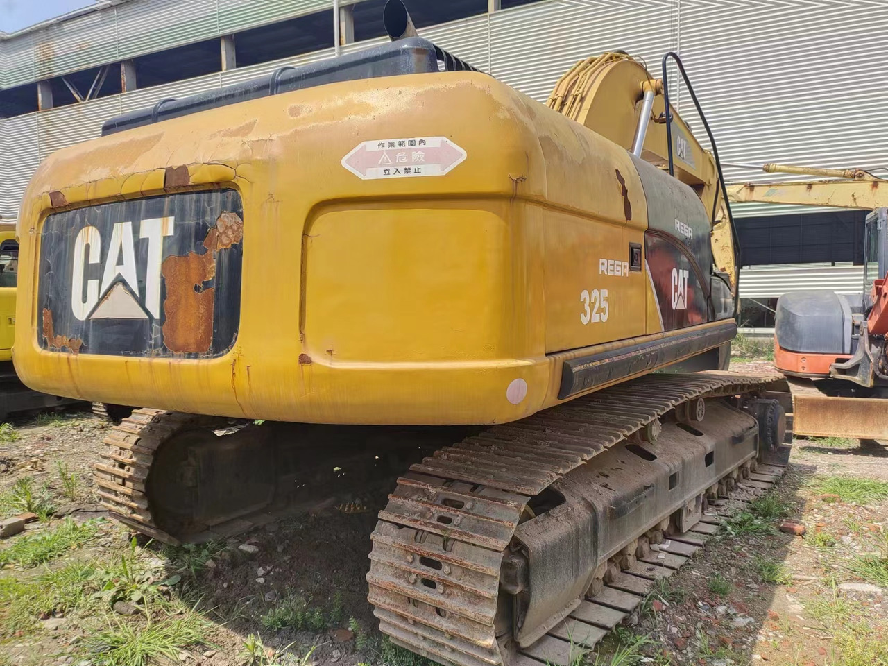 CATERPILLAR 325C - 履带式挖掘机:图3 CATERPILLAR 325C - 履带式挖掘机:图3