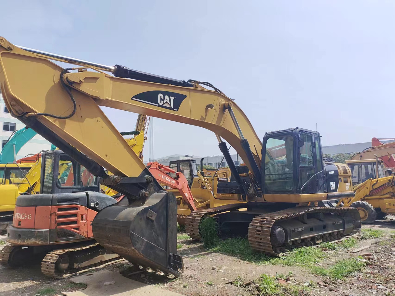 CATERPILLAR 325C - 履带式挖掘机:图2 CATERPILLAR 325C - 履带式挖掘机:图2