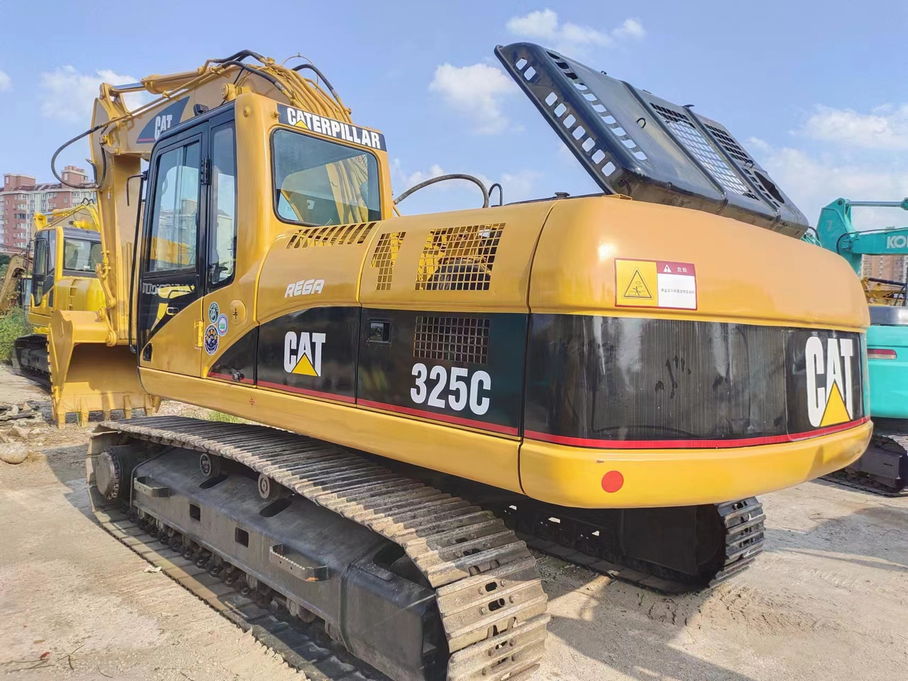 CATERPILLAR 325C - 履带式挖掘机:图2 CATERPILLAR 325C - 履带式挖掘机:图2