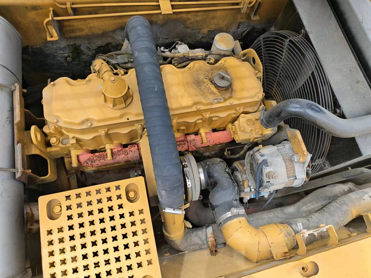 CATERPILLAR 325C - 履带式挖掘机:图4 CATERPILLAR 325C - 履带式挖掘机:图4