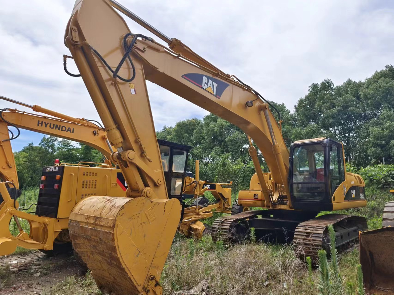 CATERPILLAR CAT 325C - 履带式挖掘机:图1 CATERPILLAR CAT 325C - 履带式挖掘机:图1
