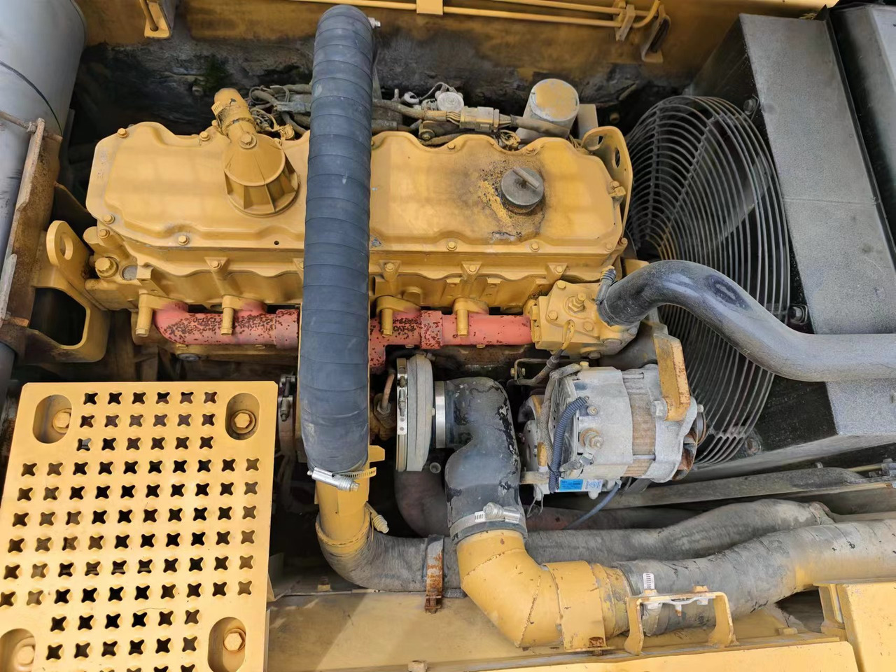 CATERPILLAR CAT 325C - 履带式挖掘机:图5 CATERPILLAR CAT 325C - 履带式挖掘机:图5