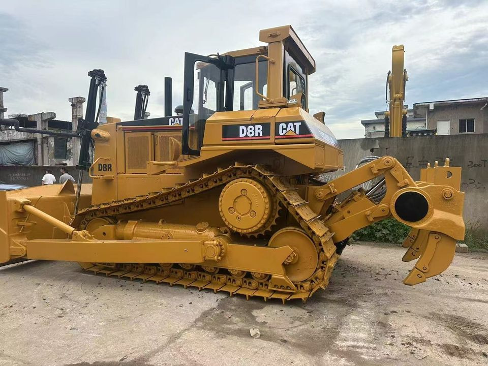 CATERPILLAR D8R - 推土机:图2 CATERPILLAR D8R - 推土机:图2