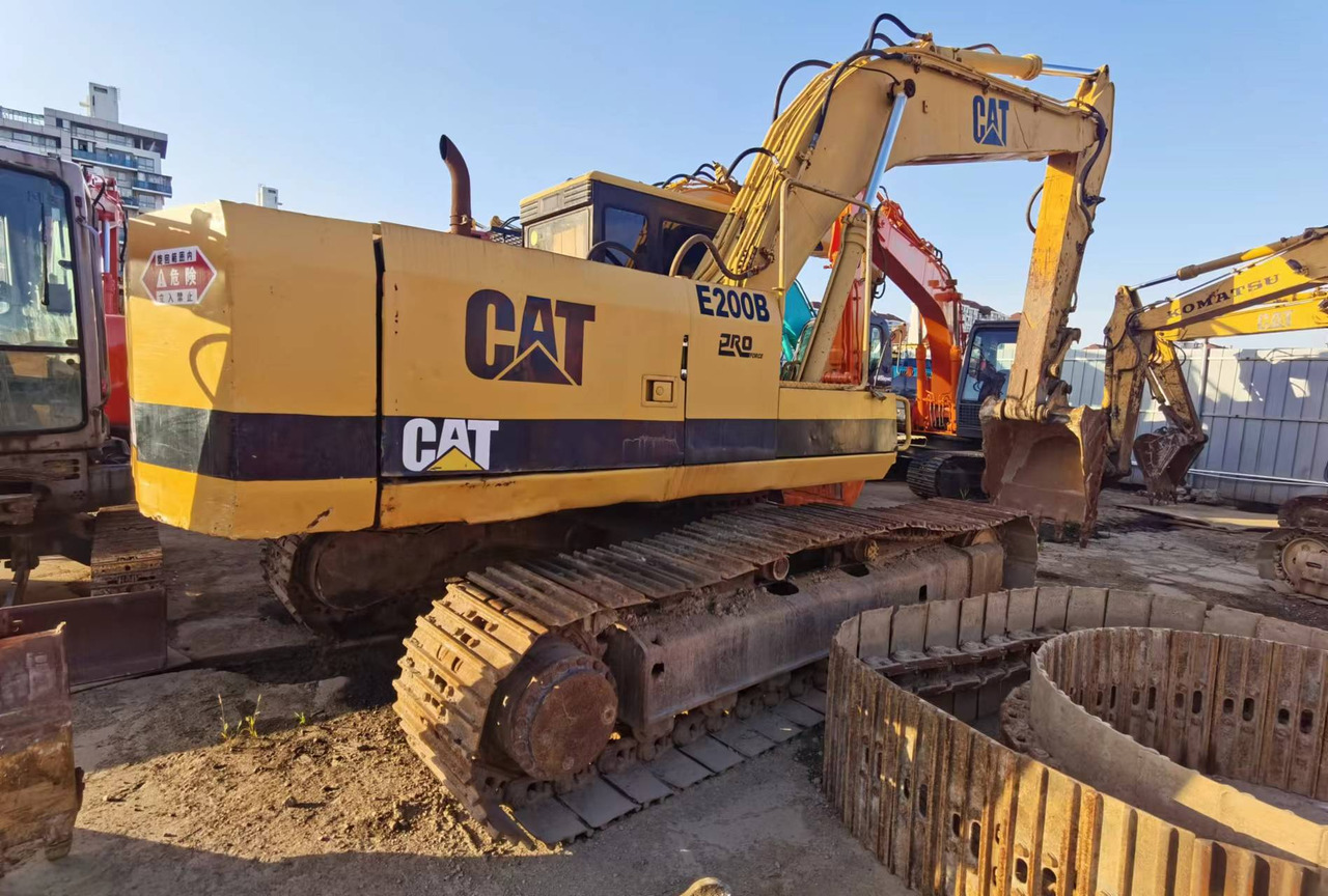 CATERPILLAR E200B - 履带式挖掘机:图1 CATERPILLAR E200B - 履带式挖掘机:图1