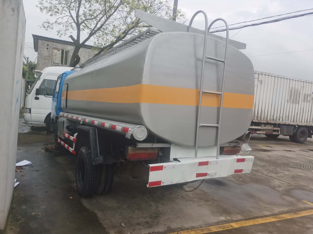 DONGFENG 6ton - 罐车:图3 DONGFENG 6ton - 罐车:图3