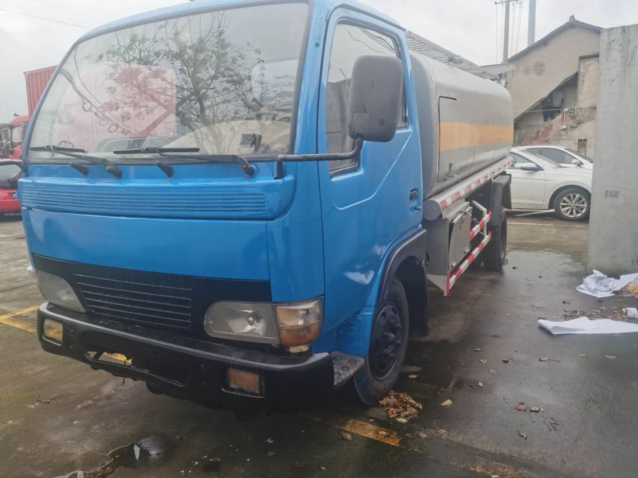 DONGFENG 6ton - 罐车:图2 DONGFENG 6ton - 罐车:图2
