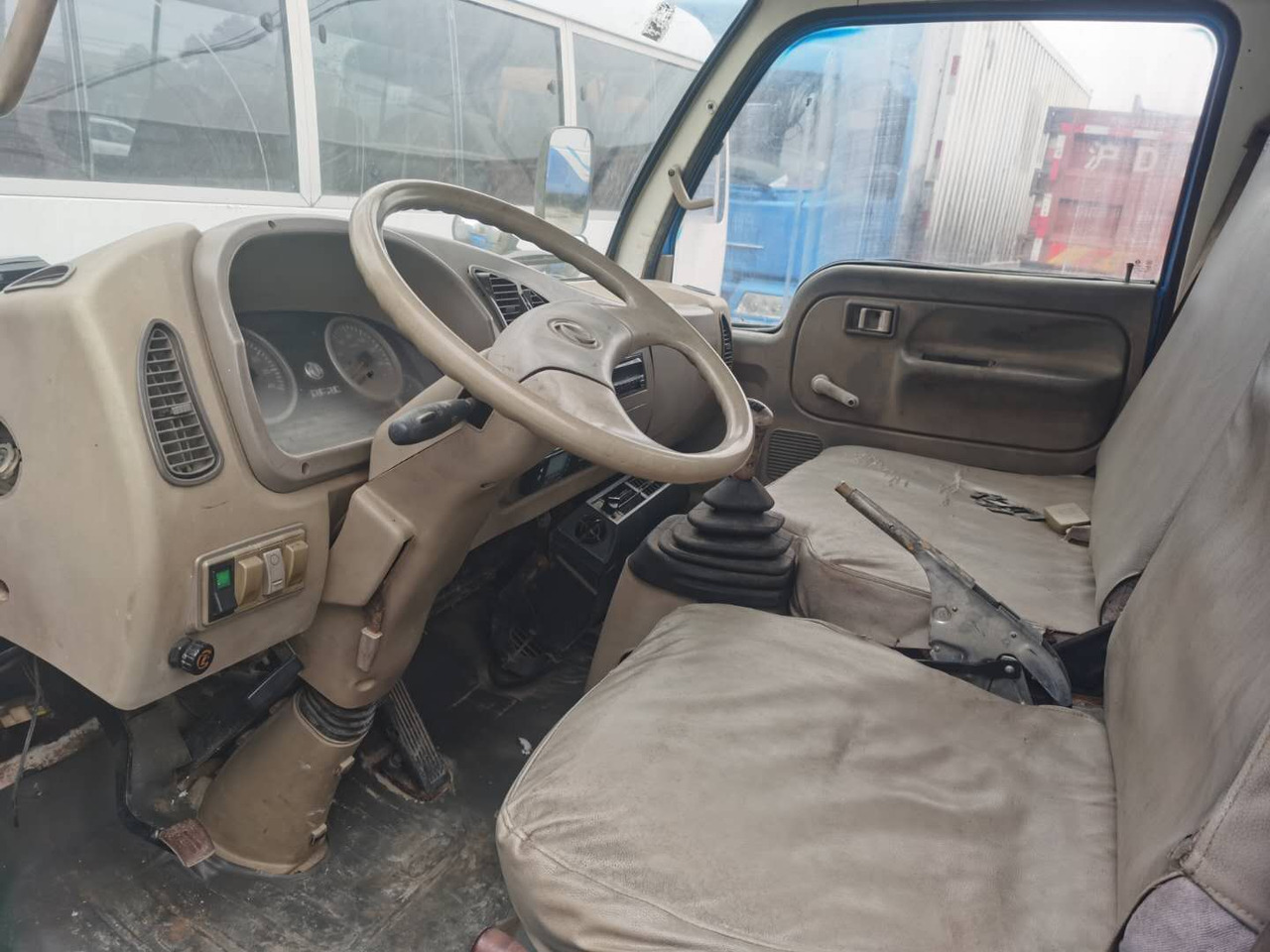 DONGFENG 6ton - 罐车:图5 DONGFENG 6ton - 罐车:图5
