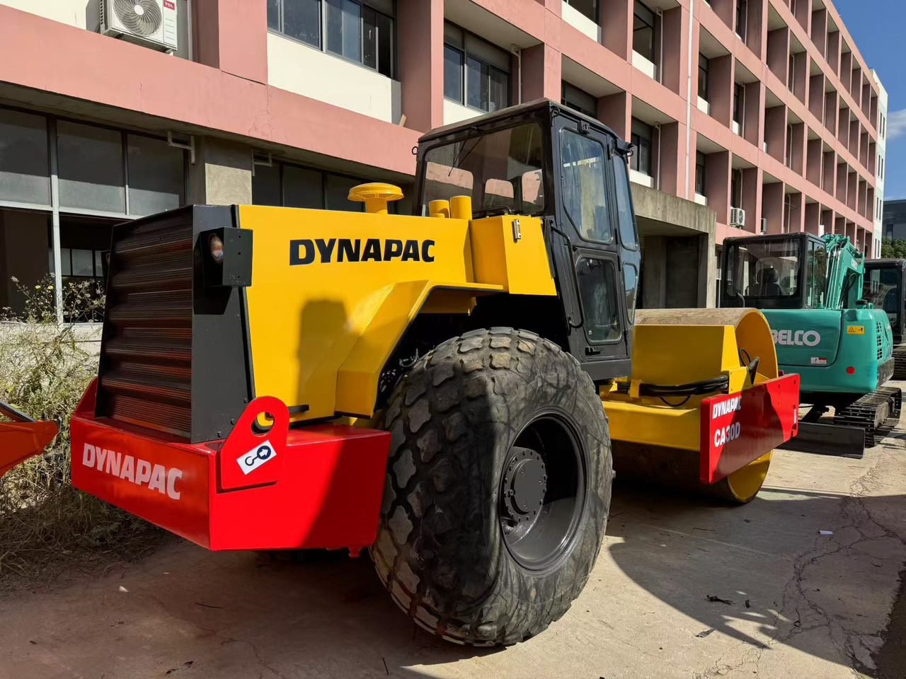 DYNAPAC CA30D - 压实机:图3 DYNAPAC CA30D - 压实机:图3
