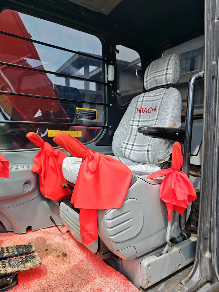 HITACHI EX120-5 - 履带式挖掘机:图5 HITACHI EX120-5 - 履带式挖掘机:图5