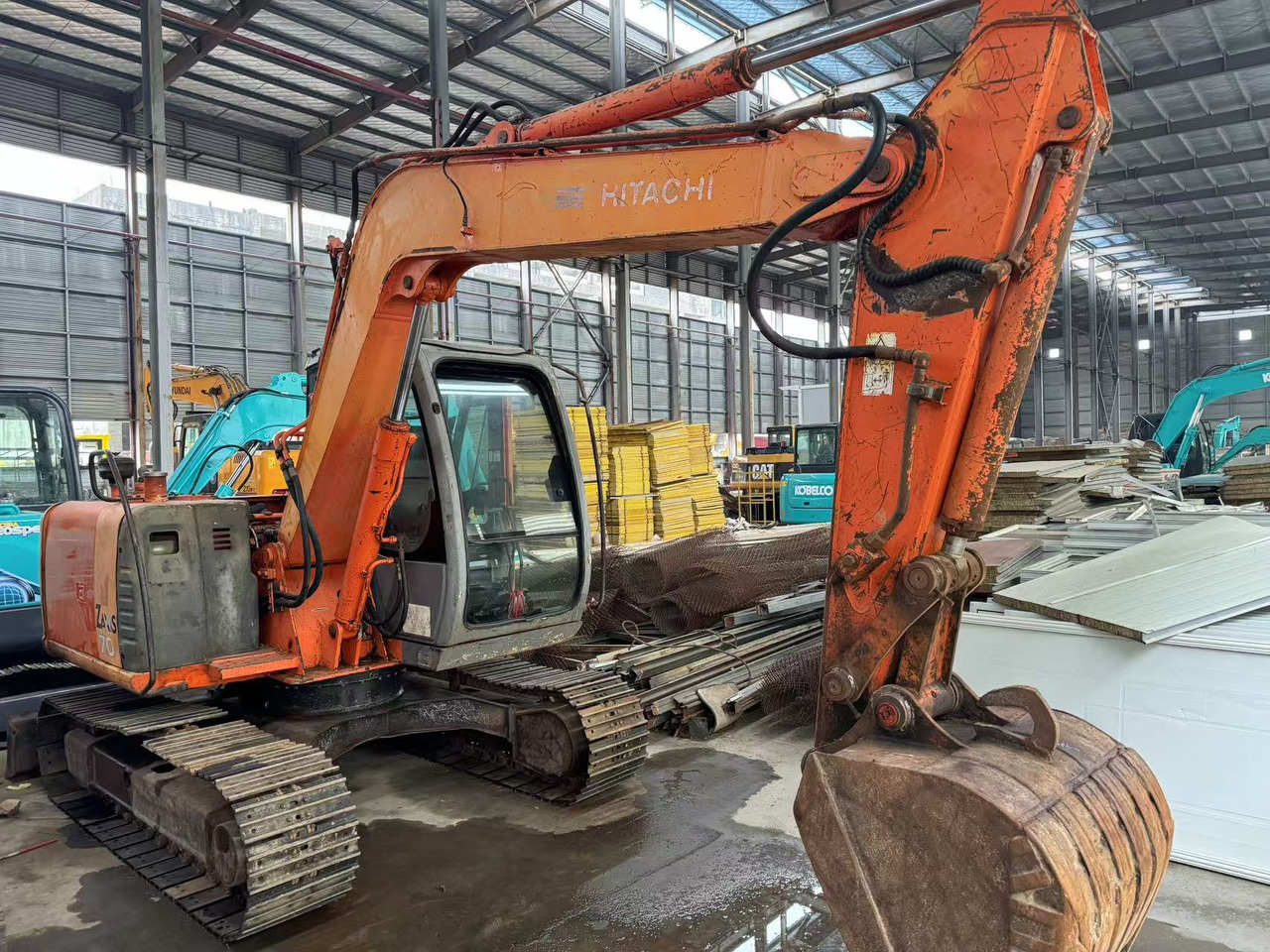 HITACHI ZX70 JAPAN SURPLUS - 小型挖掘机:图2 HITACHI ZX70 JAPAN SURPLUS - 小型挖掘机:图2