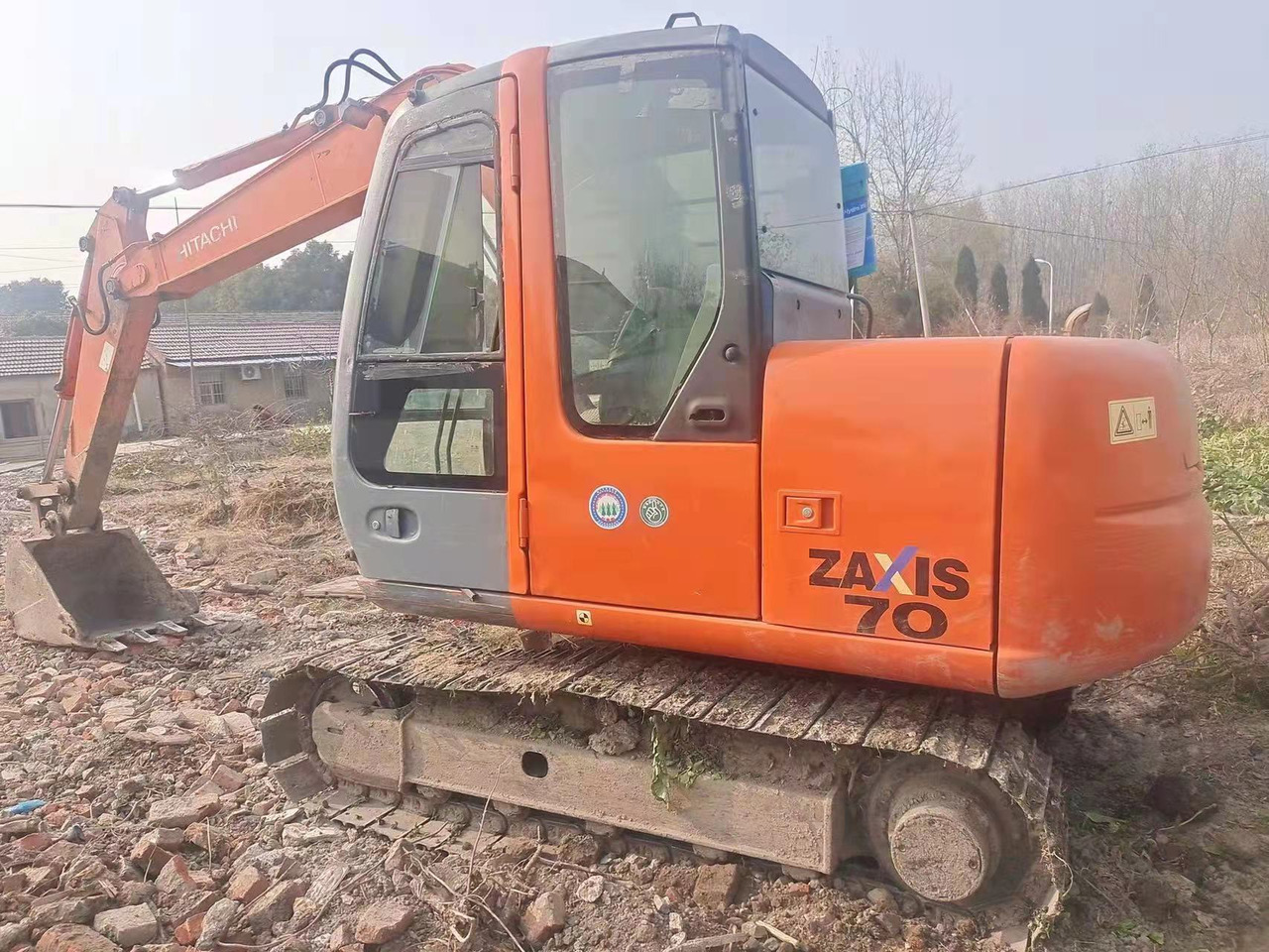 HITACHI ZX70 - 小型挖掘机:图2 HITACHI ZX70 - 小型挖掘机:图2