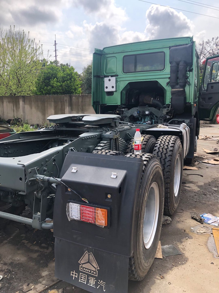 HOWO 420 - 牵引车:图3 HOWO 420 - 牵引车:图3