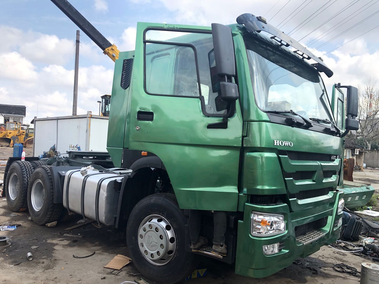 HOWO 420 - 牵引车:图1 HOWO 420 - 牵引车:图1