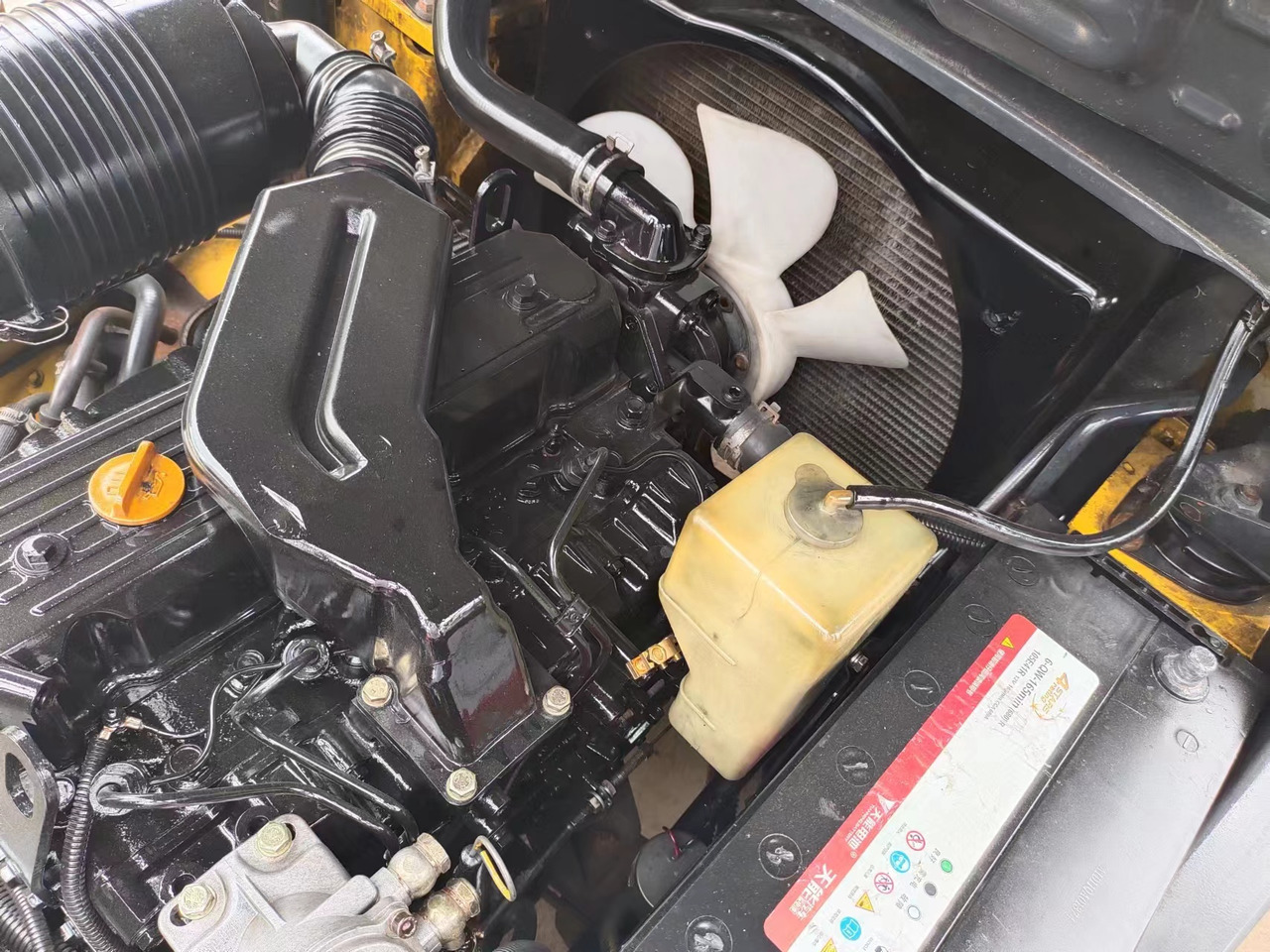 KOMATSU FD30 FD50 FD70 Japanese diesel forklift - 柴油叉车:图4 KOMATSU FD30 FD50 FD70 Japanese diesel forklift - 柴油叉车:图4
