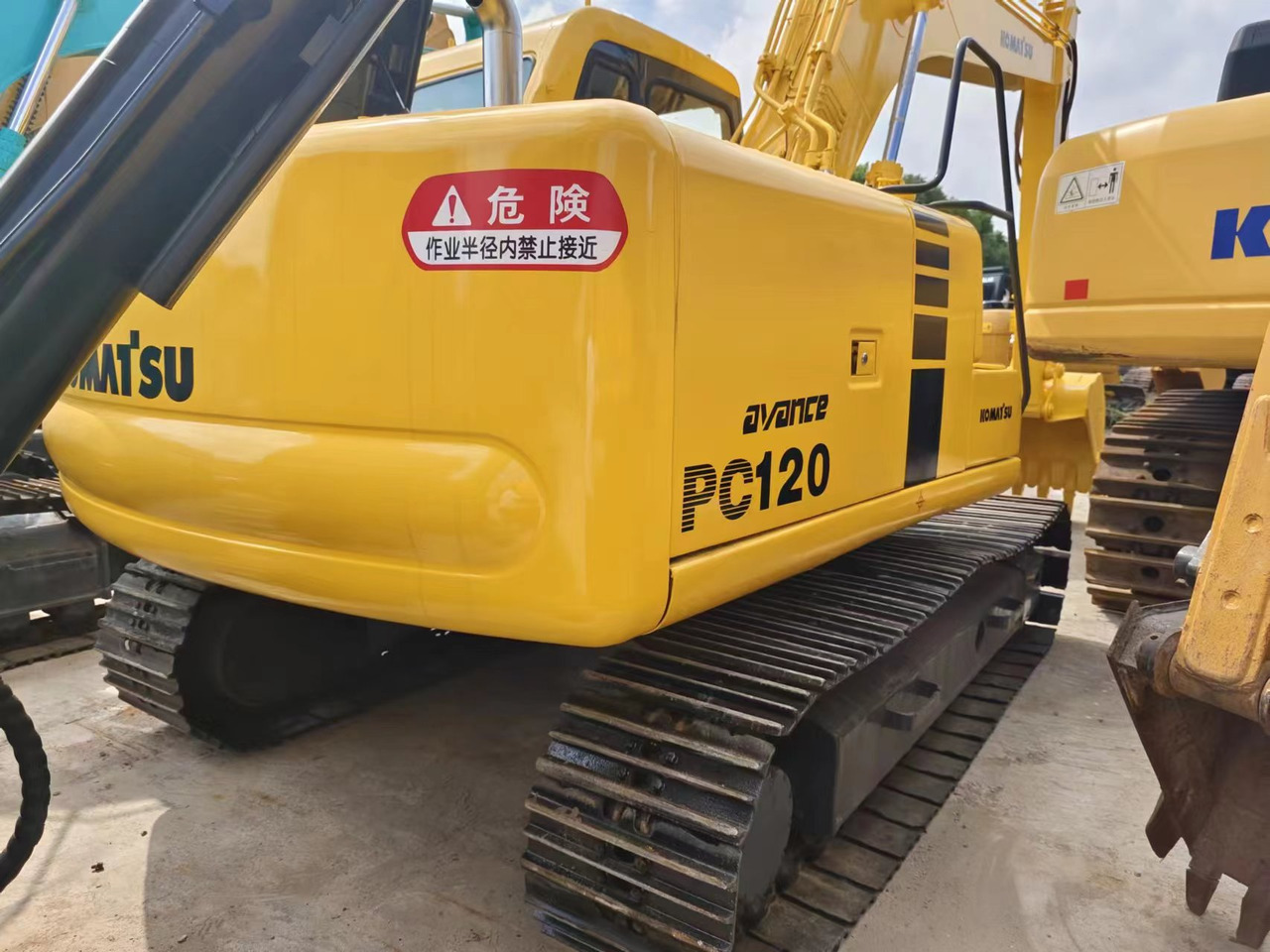 KOMATSU PC120-6 - 履带式挖掘机:图2 KOMATSU PC120-6 - 履带式挖掘机:图2