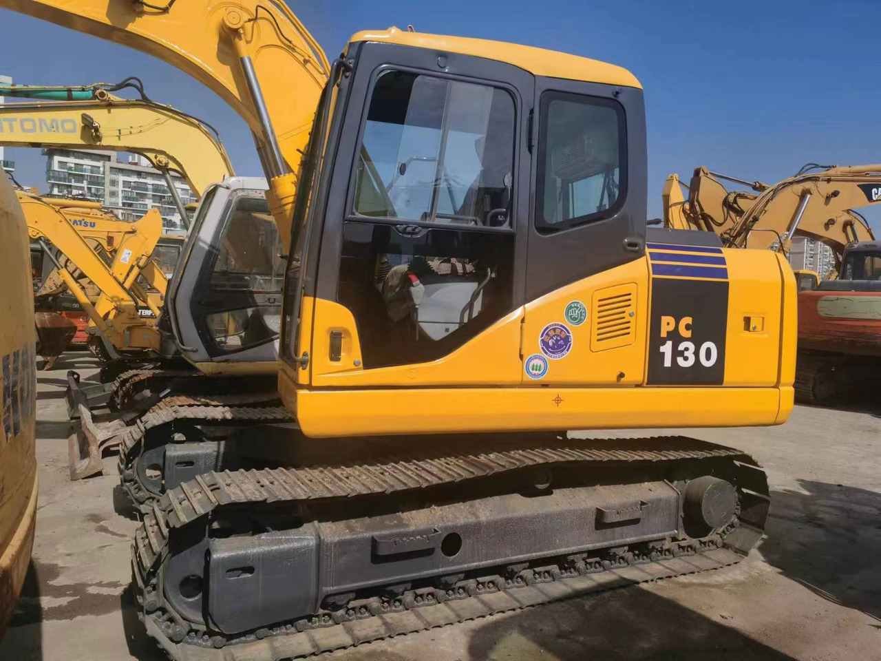KOMATSU PC130-7 - 履带式挖掘机:图2 KOMATSU PC130-7 - 履带式挖掘机:图2