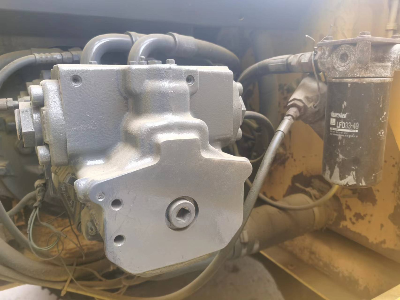 KOMATSU PC200-7 - 履带式挖掘机:图4 KOMATSU PC200-7 - 履带式挖掘机:图4