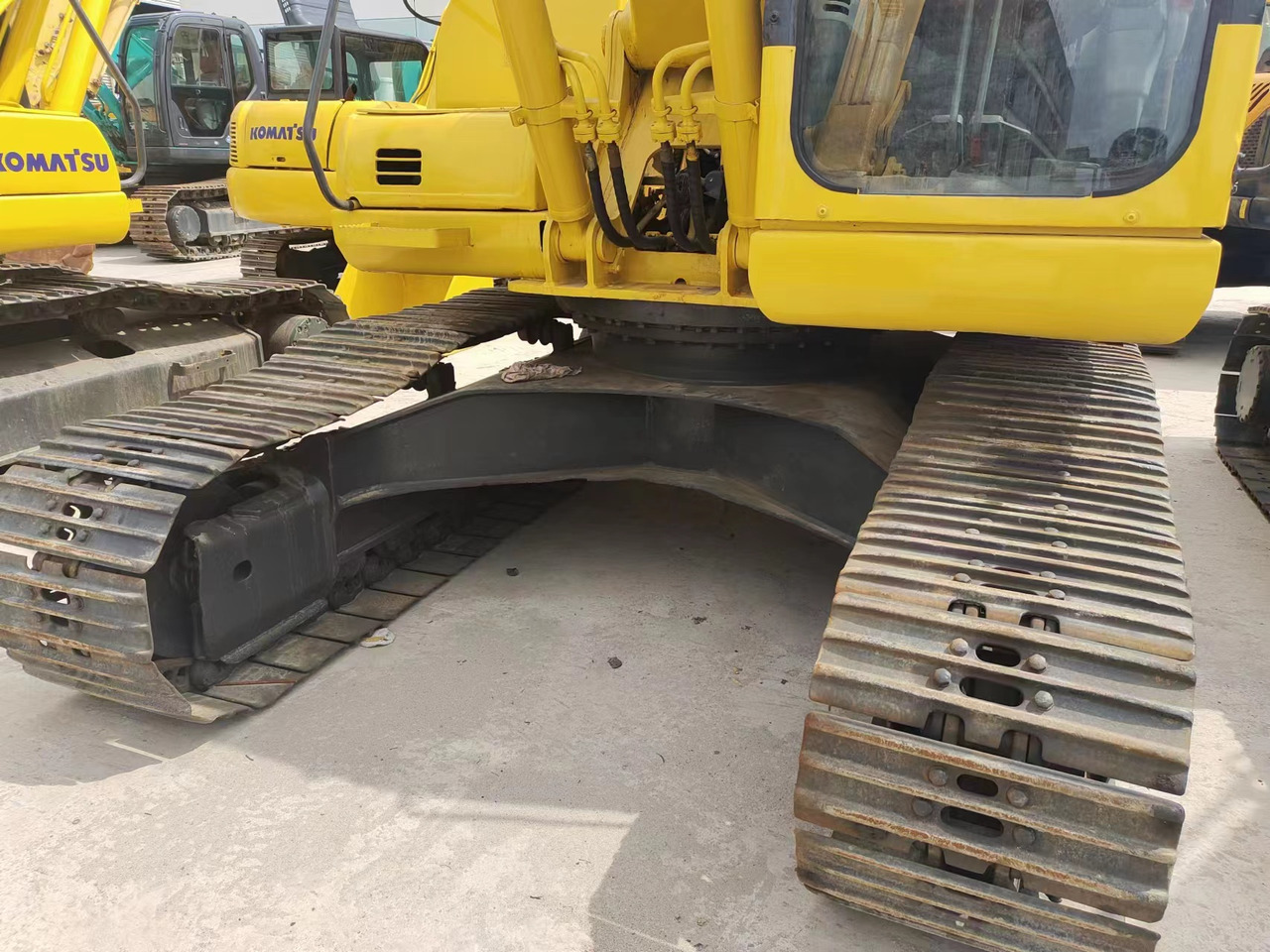 KOMATSU PC200-7 - 履带式挖掘机:图5 KOMATSU PC200-7 - 履带式挖掘机:图5