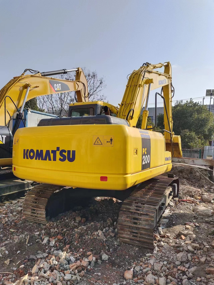 KOMATSU PC200-7 - 履带式挖掘机:图2 KOMATSU PC200-7 - 履带式挖掘机:图2
