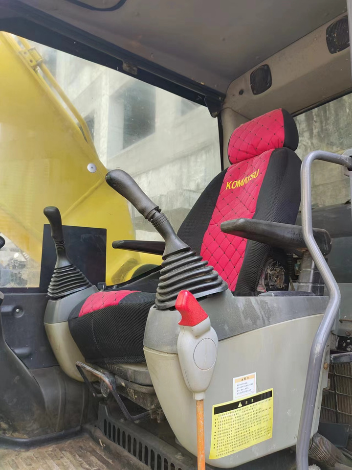 KOMATSU PC200-8 PC200-7 PC220-7 - 履带式挖掘机:图3 KOMATSU PC200-8 PC200-7 PC220-7 - 履带式挖掘机:图3