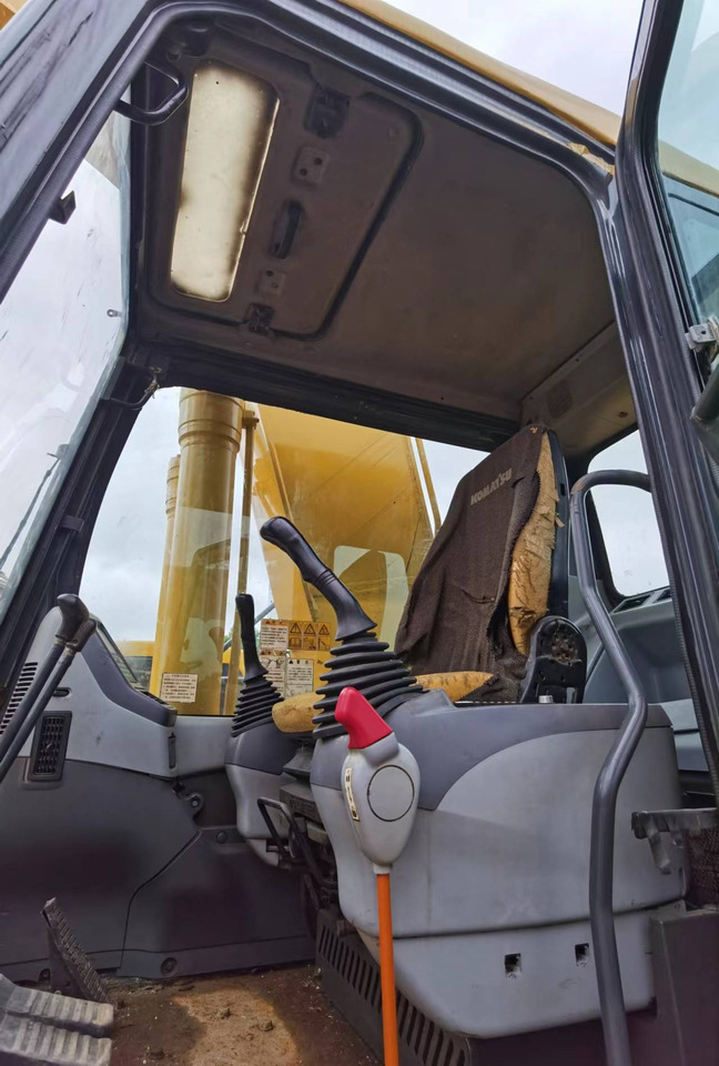 KOMATSU PC300-7 - 履带式挖掘机:图4 KOMATSU PC300-7 - 履带式挖掘机:图4