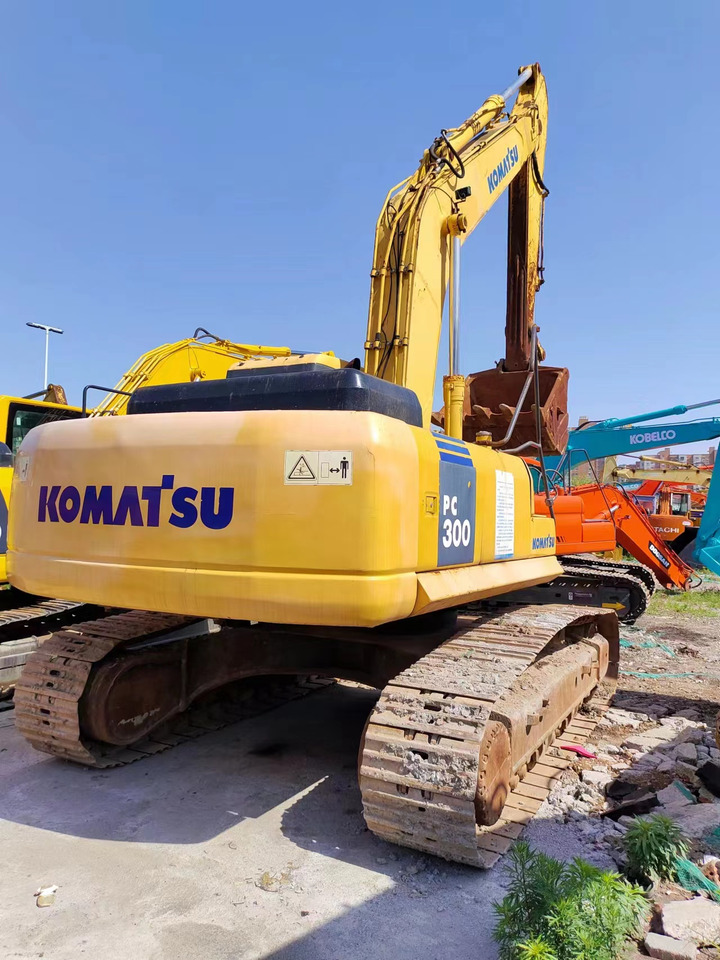 KOMATSU PC300-7 - 履带式挖掘机:图1 KOMATSU PC300-7 - 履带式挖掘机:图1