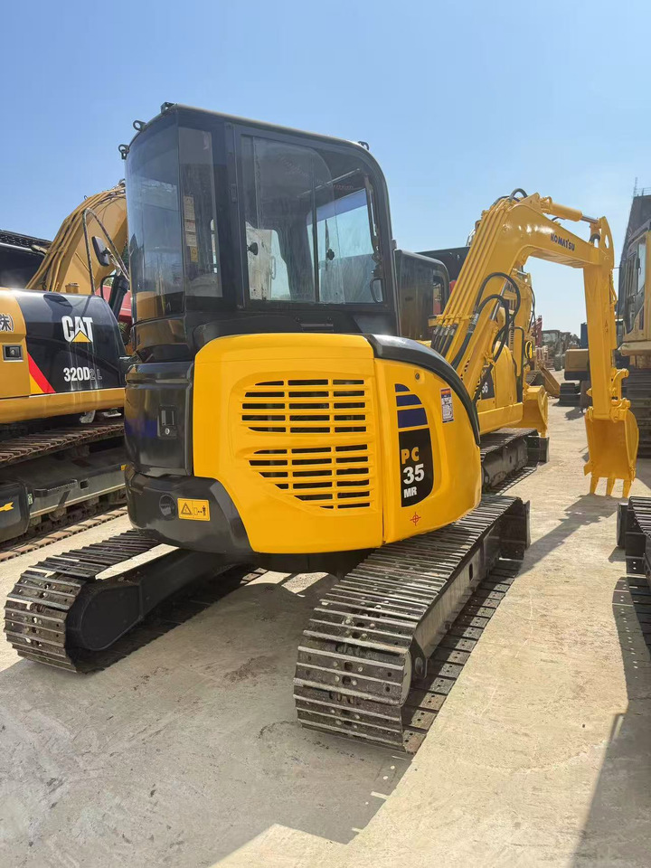 KOMATSU PC35 PC40 PC50 PC55 P60 - 小型挖掘机:图1 KOMATSU PC35 PC40 PC50 PC55 P60 - 小型挖掘机:图1