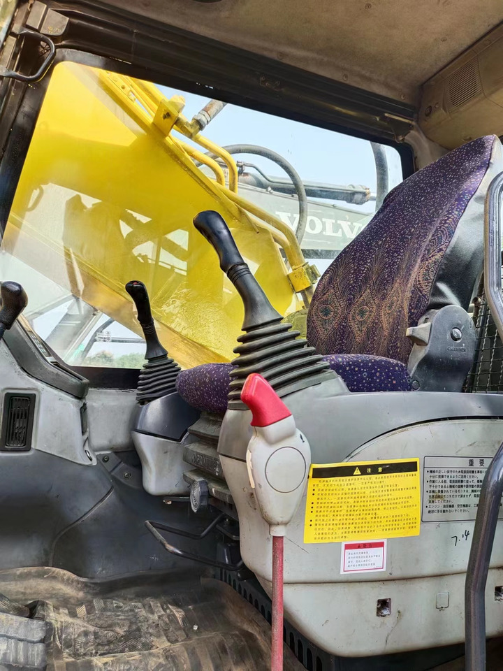 KOMATSU PC400-7 - 履带式挖掘机:图4 KOMATSU PC400-7 - 履带式挖掘机:图4