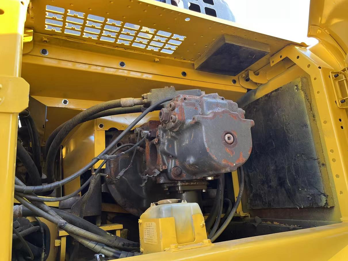 KOMATSU PC400-8 - 履带式挖掘机:图5 KOMATSU PC400-8 - 履带式挖掘机:图5