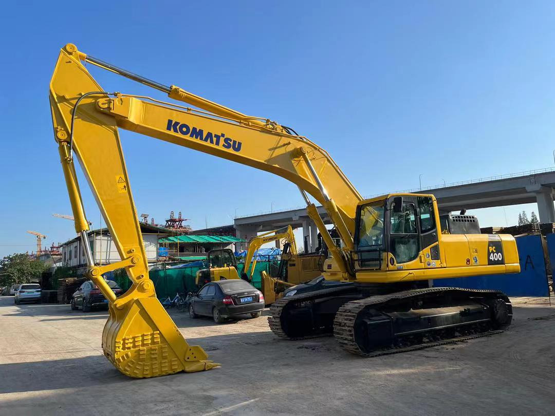 KOMATSU PC400-8 - 履带式挖掘机:图1 KOMATSU PC400-8 - 履带式挖掘机:图1