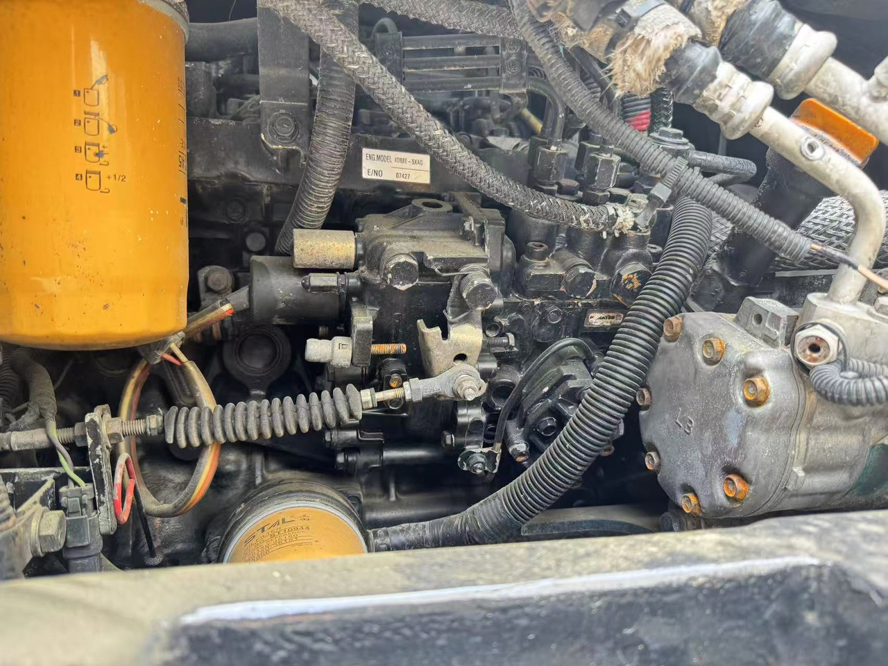 KOMATSU PC55 PC55MR PC56 PC60 - 小型挖掘机:图4 KOMATSU PC55 PC55MR PC56 PC60 - 小型挖掘机:图4