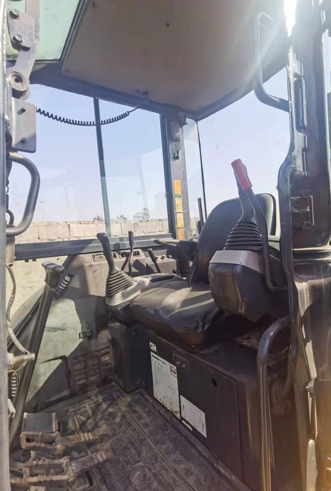 KOMATSU PC55MR-2 - 小型挖掘机:图3 KOMATSU PC55MR-2 - 小型挖掘机:图3