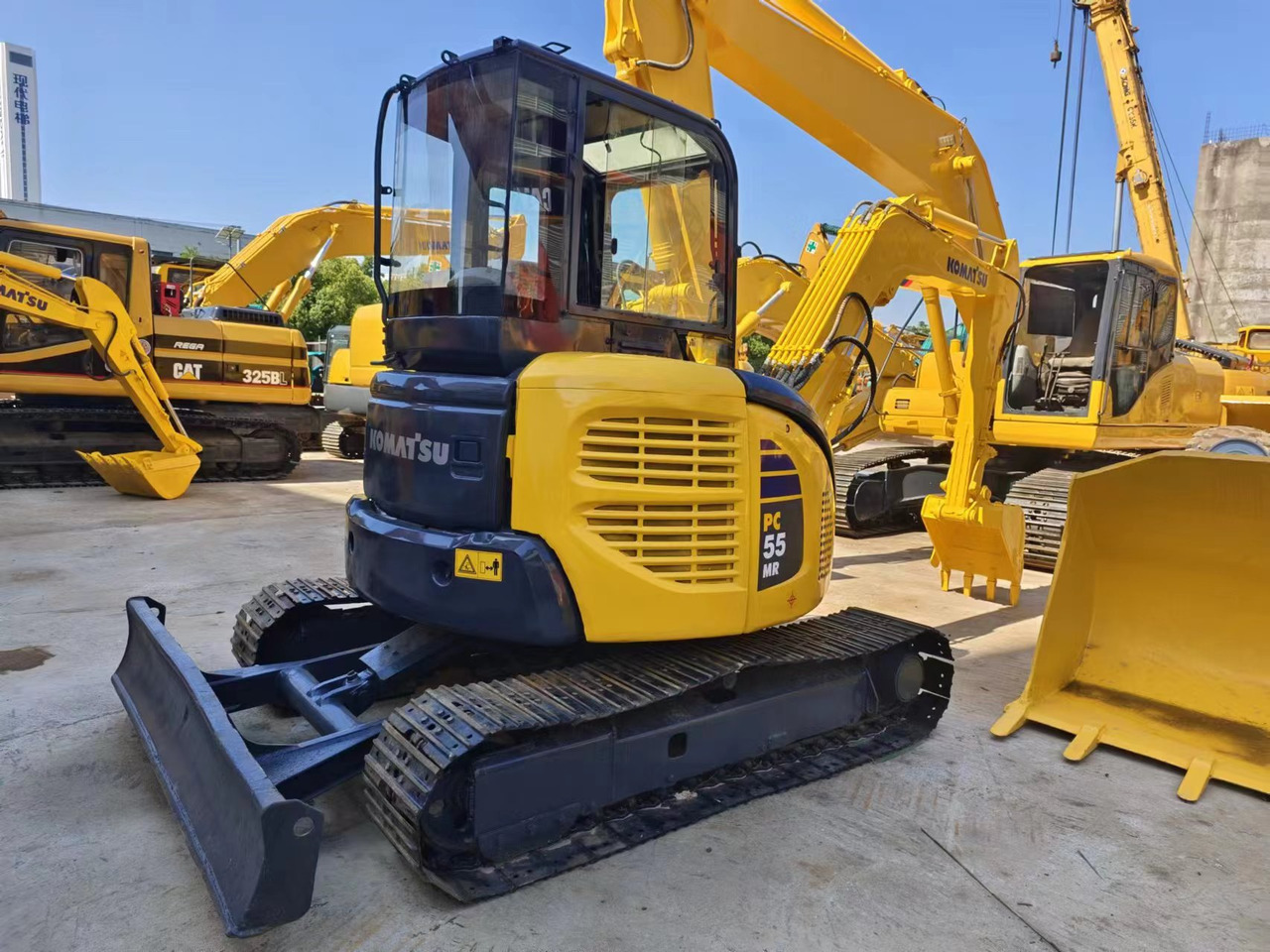 KOMATSU PC55MR - 小型挖掘机:图1 KOMATSU PC55MR - 小型挖掘机:图1