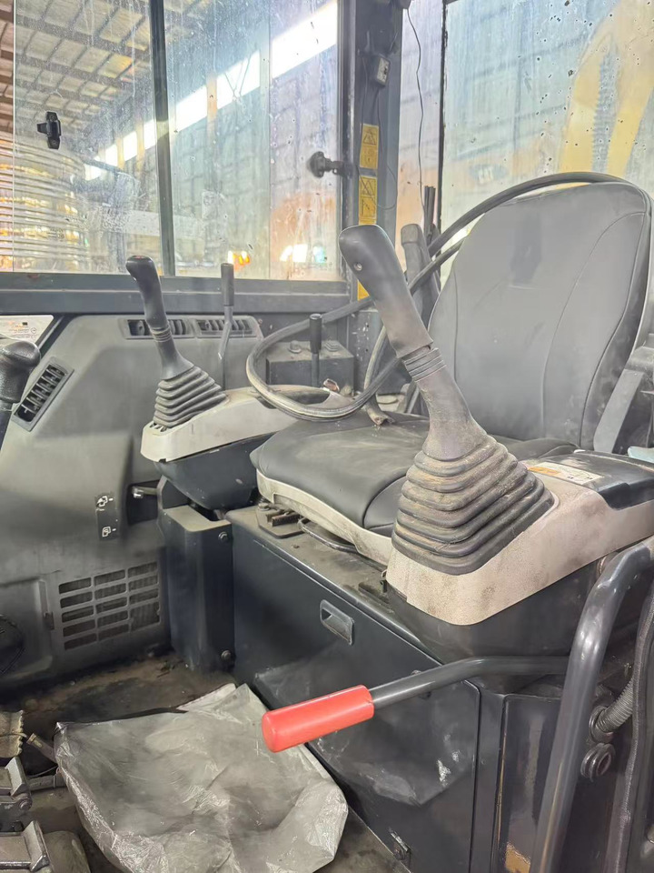 KOMATSU PC55MR - 小型挖掘机:图4 KOMATSU PC55MR - 小型挖掘机:图4