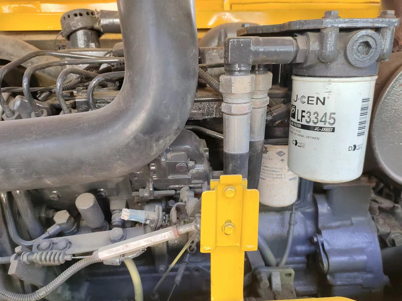 KOMATSU PC60-7 - 履带式挖掘机:图5 KOMATSU PC60-7 - 履带式挖掘机:图5