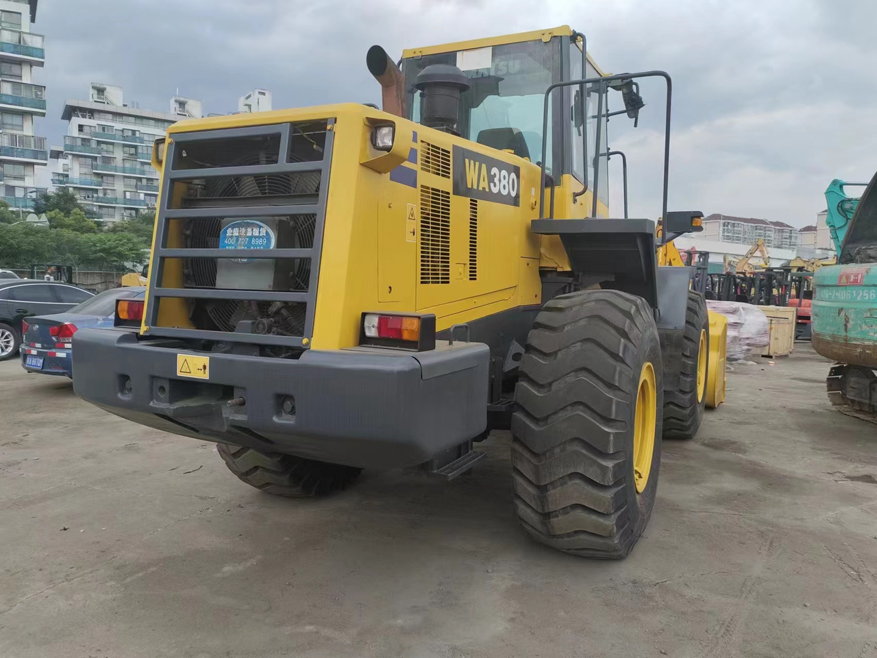 KOMATSU WA380-6 - 轮式装载机:图3 KOMATSU WA380-6 - 轮式装载机:图3