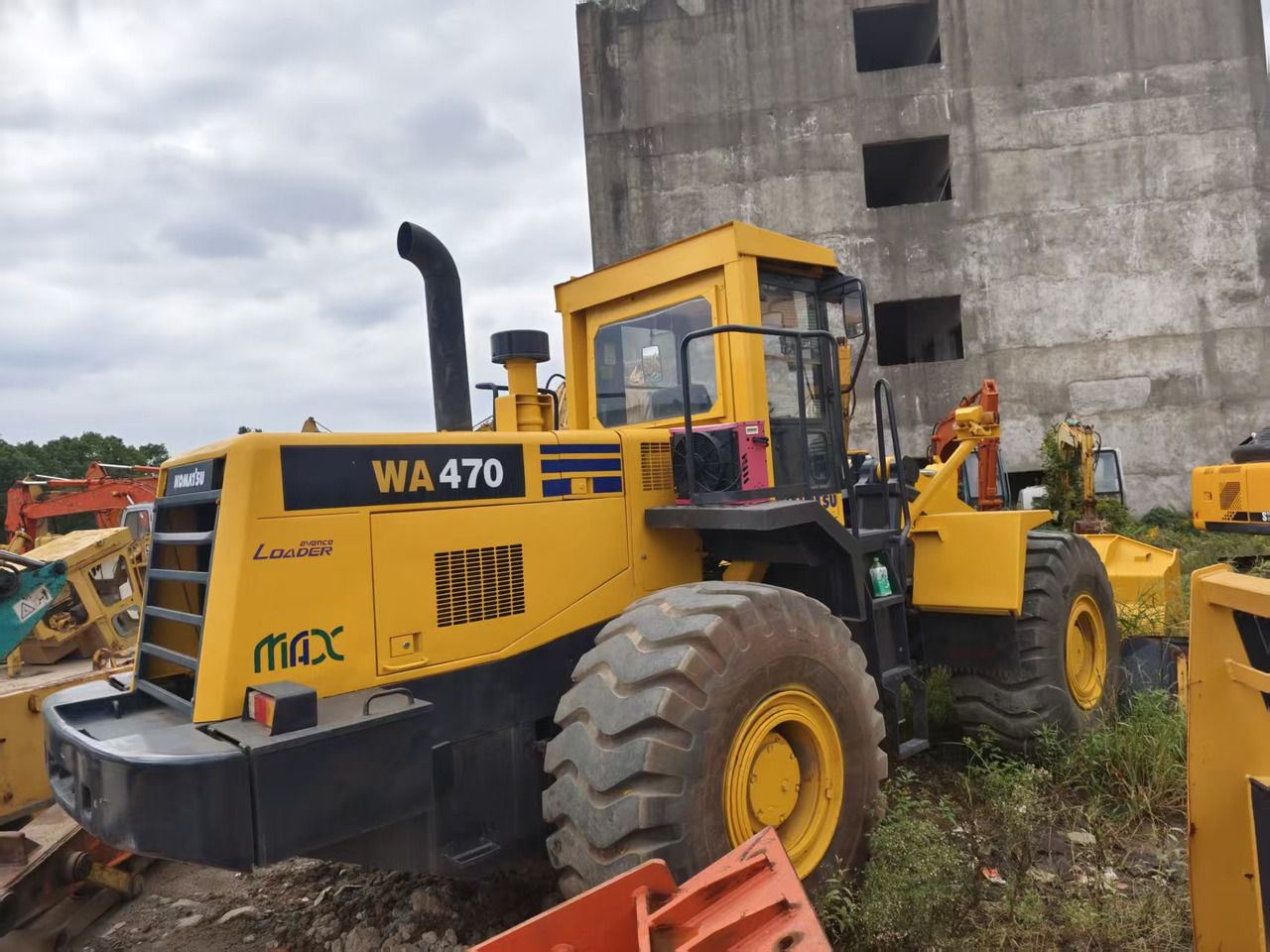 KOMATSU WA470 - 轮式装载机:图1 KOMATSU WA470 - 轮式装载机:图1