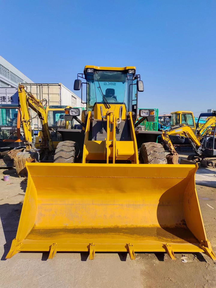 SDLG LG 963L - 轮式装载机:图1 SDLG LG 963L - 轮式装载机:图1