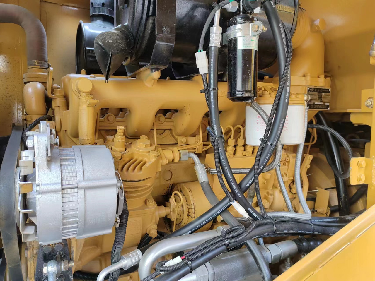 SDLG LG936L - 轮式装载机:图4 SDLG LG936L - 轮式装载机:图4